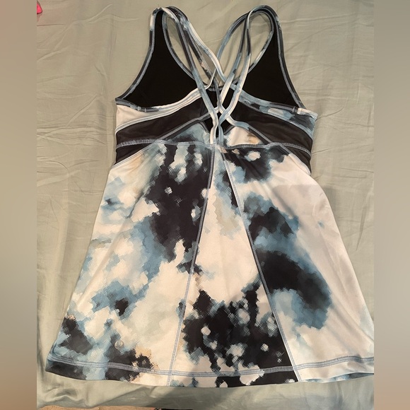 Sz 6 Lululemon Tank - Picture 2 of 2